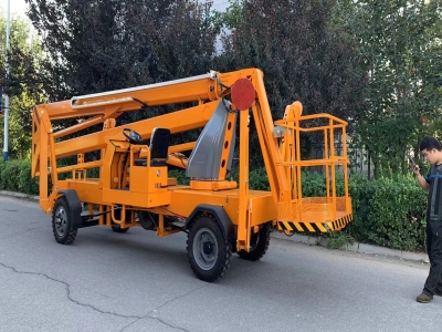 不同行業(yè)移動升降機選型要點