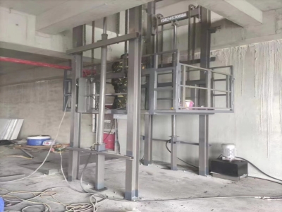 導(dǎo)軌式升降貨梯