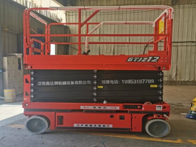 移動升降機操作過程中的注意事項指南