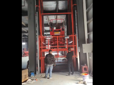 導(dǎo)軌式升降貨梯