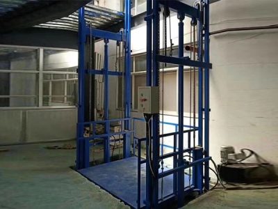 導軌式升降貨梯的安全知識