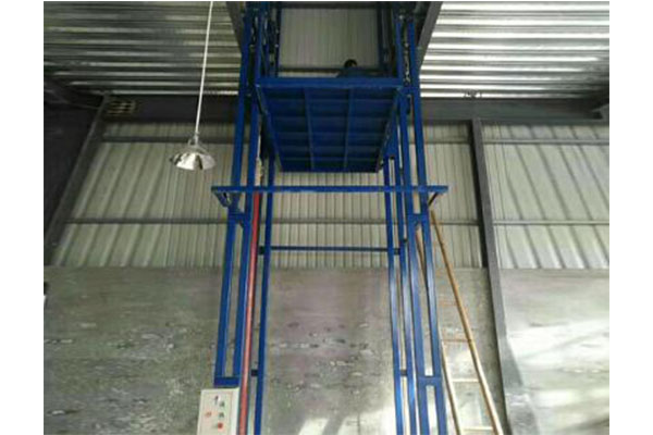 導軌式升降貨梯