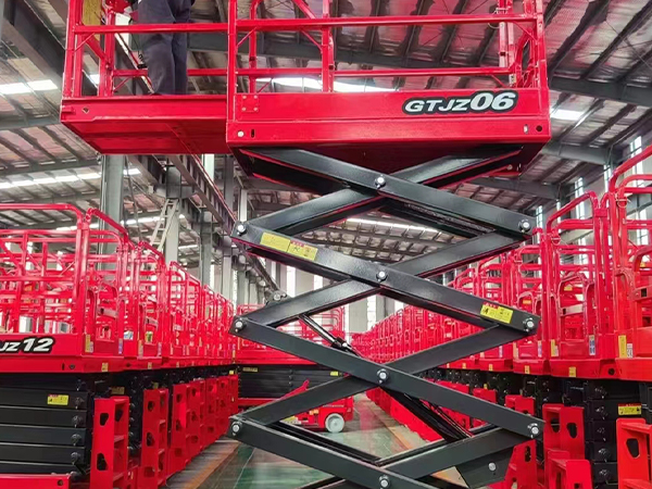 移動升降機(jī)